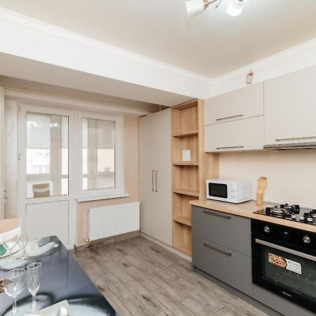 Ferienwohnung Luxrent Kischinau Exterior foto