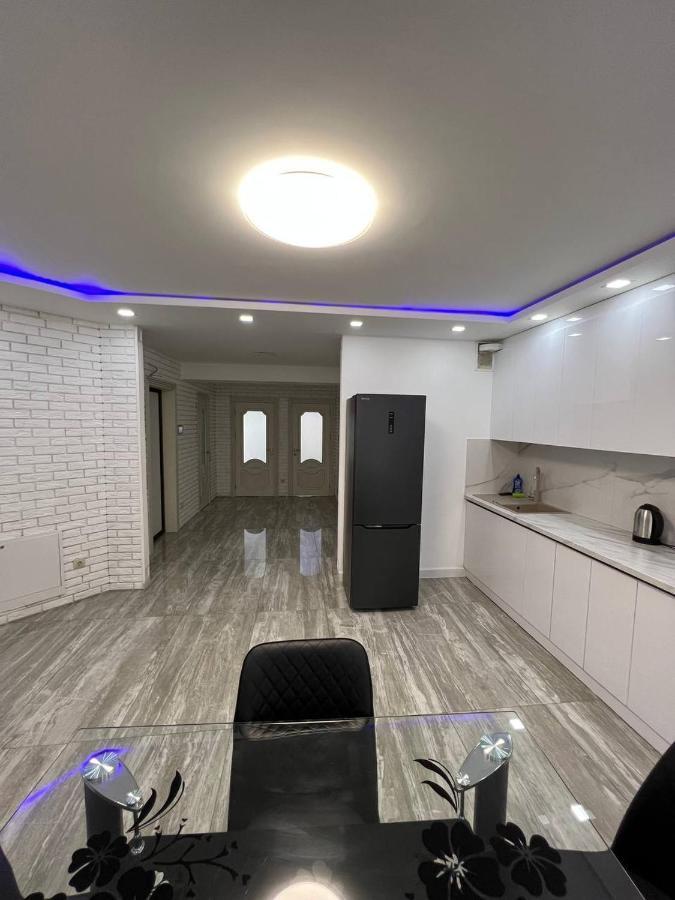 Ferienwohnung Luxrent Kischinau Exterior foto